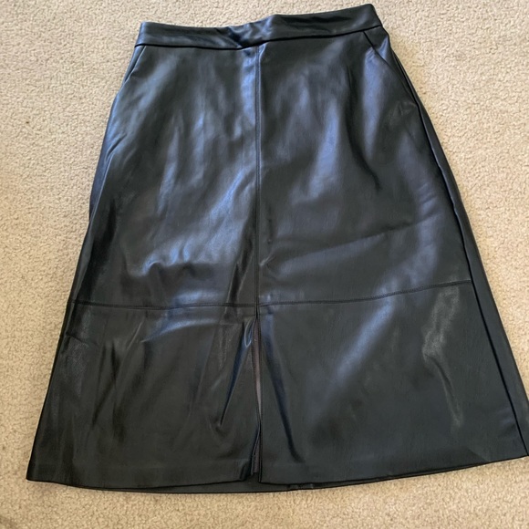 Faux leather black midi skirt - Picture 1 of 3